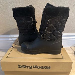 Dirty Laundry snow boots